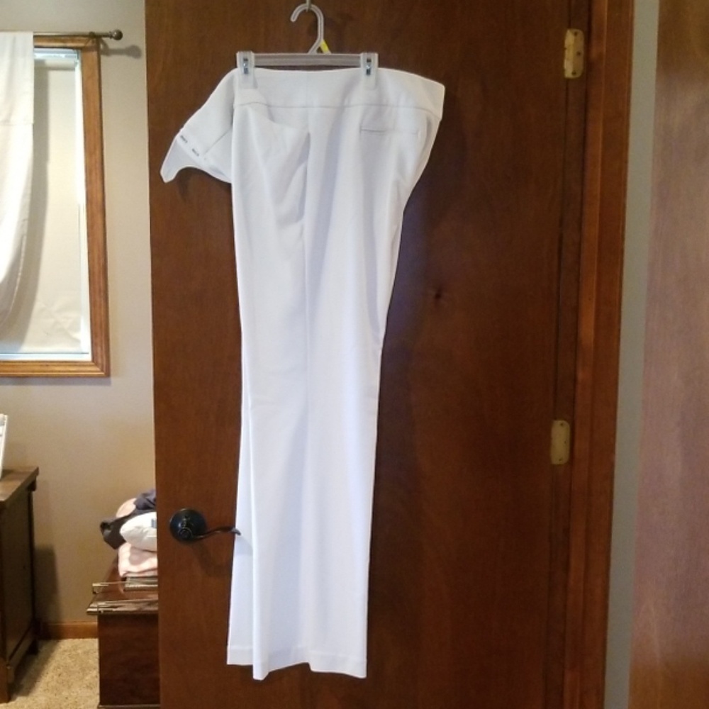 Worthington white trousers